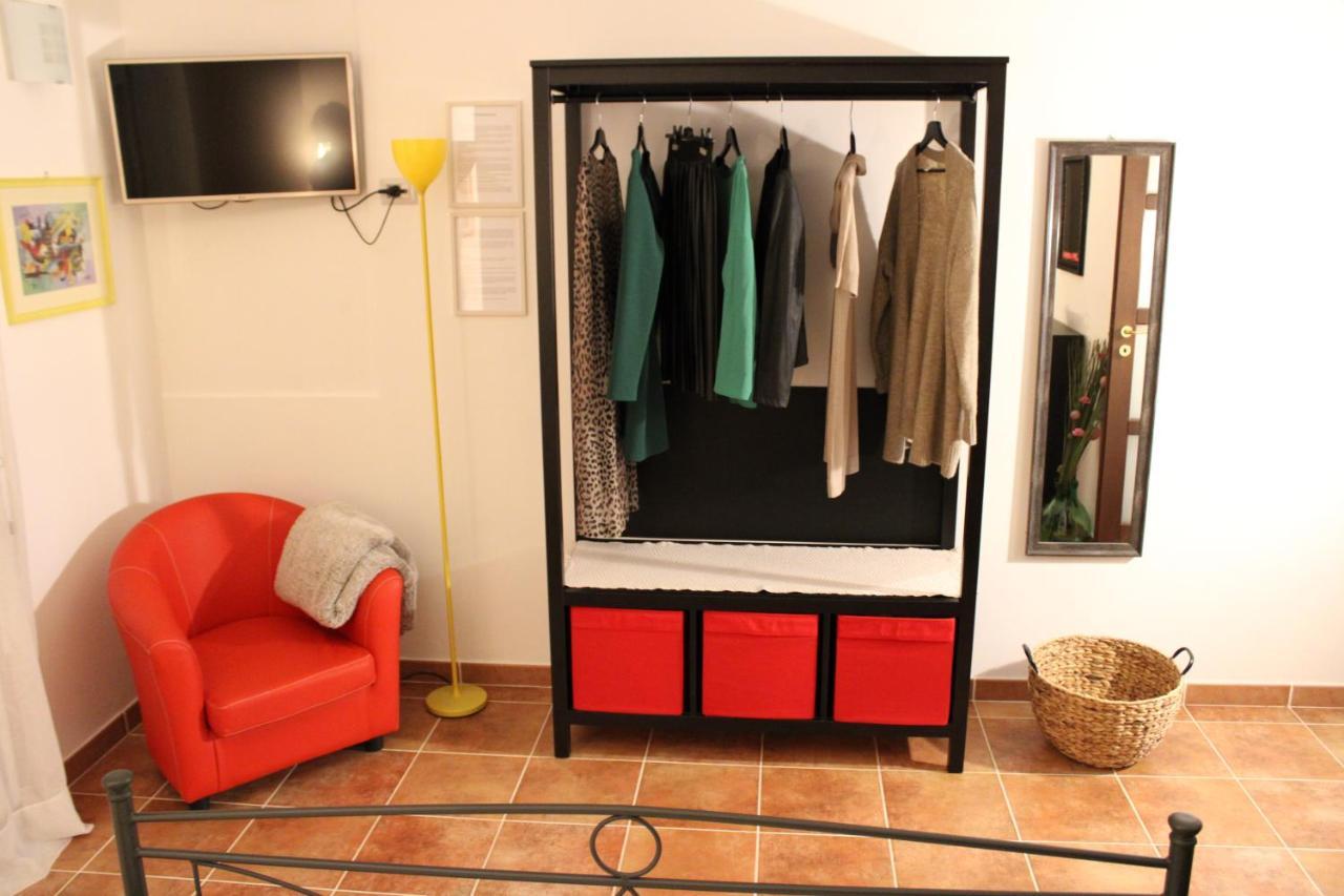 Le Conifere Apartment Pignola Bagian luar foto